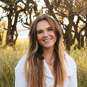 Bella Hines